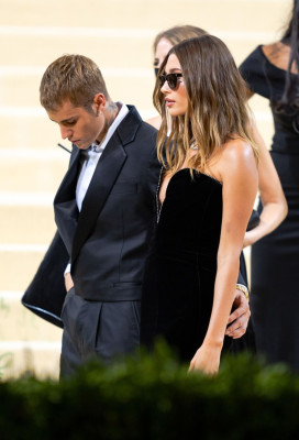 13.09 | Chegando no Met Gala 2021 — “In America: A Lexicon of Fashion”