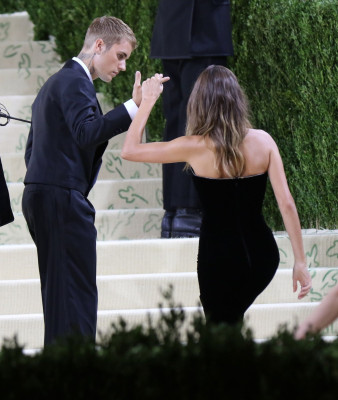 13.09 | Chegando no Met Gala 2021 — “In America: A Lexicon of Fashion”