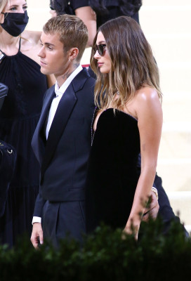13.09 | Chegando no Met Gala 2021 — “In America: A Lexicon of Fashion”