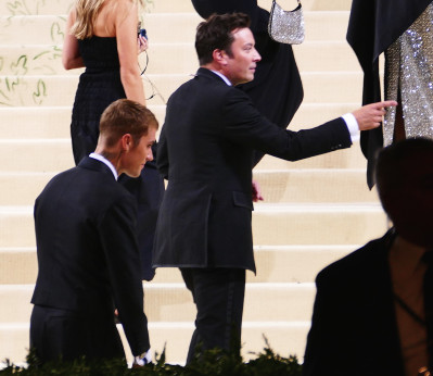 13.09 | Chegando no Met Gala 2021 — “In America: A Lexicon of Fashion”