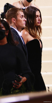13.09 | Chegando no Met Gala 2021 — “In America: A Lexicon of Fashion”