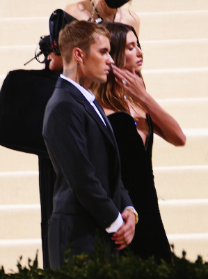 13.09 | Chegando no Met Gala 2021 — “In America: A Lexicon of Fashion”