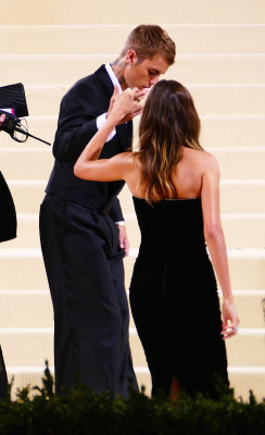 13.09 | Chegando no Met Gala 2021 — “In America: A Lexicon of Fashion”