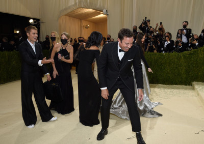 13.09 | Chegando no Met Gala 2021 — “In America: A Lexicon of Fashion”