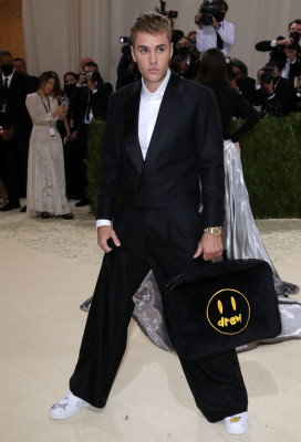 13.09 | Chegando no Met Gala 2021 — “In America: A Lexicon of Fashion”