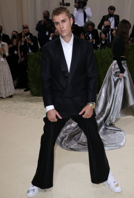13.09 | Chegando no Met Gala 2021 — “In America: A Lexicon of Fashion”