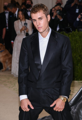 13.09 | Chegando no Met Gala 2021 — “In America: A Lexicon of Fashion”