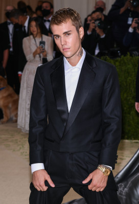 13.09 | Chegando no Met Gala 2021 — “In America: A Lexicon of Fashion”