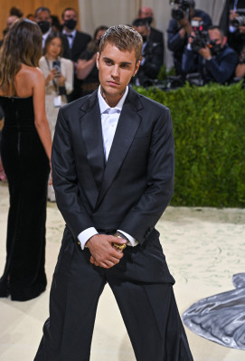 13.09 | Chegando no Met Gala 2021 — “In America: A Lexicon of Fashion”