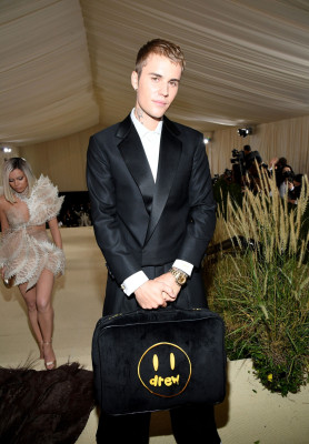13.09 | Met Gala 2021 — Dentro do Evento