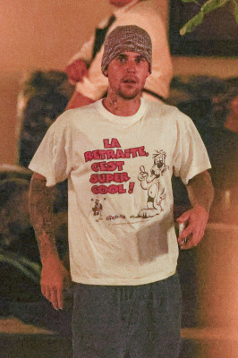 13.09 | recentemente no The Chateau Marmont, em Los Angeles.