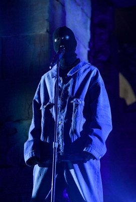 13.09 | Performando no Met Gala 2021