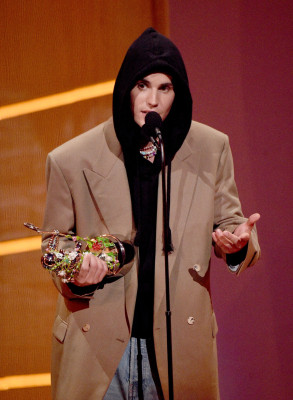 12.09 | MTV Video Music Awards (Show)