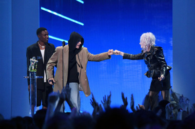 12.09 | MTV Video Music Awards (Show)