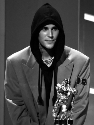 12.09 | MTV Video Music Awards (Show)