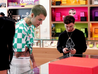 12.07 | Visita ao dispensário Wonderbrett em Los Angeles