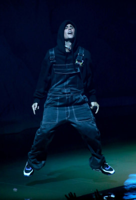 12.09 | Performando no MTV Video Music Awards com The Kid Laroi