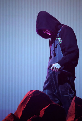 12.09 | Performando no MTV Video Music Awards com The Kid Laroi
