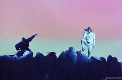 12.09 | Performando no MTV Video Music Awards com The Kid Laroi