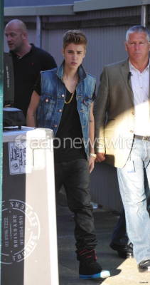 16.07 | Justin Bieber chegando no Bieber Live In Australia