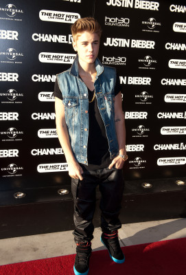 16.07 | Justin Bieber chegando no Bieber Live In Australia