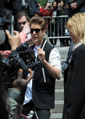 27.04 | Justin Bieber chegando no Tribeca Film Festival