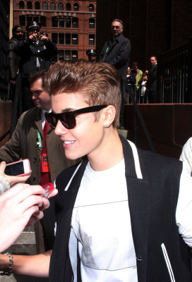 27.04 | Justin Bieber chegando no Tribeca Film Festival
