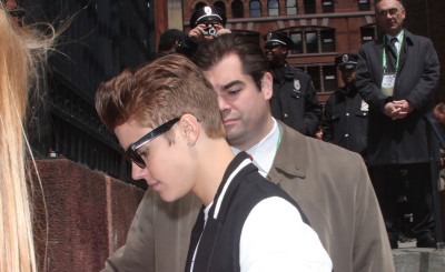 27.04 | Justin Bieber chegando no Tribeca Film Festival
