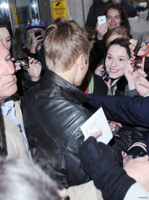 12/04 - Justin Bieber chegando na KISS FM
