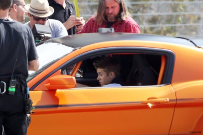 21.04 | Justin Bieber nos bastidores de Boyfriend