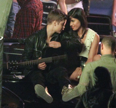 21.04 | Justin Bieber nos bastidores de Boyfriend