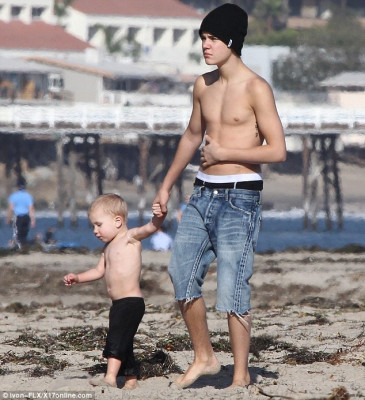02.11 | Justin Bieber em Malibu Beach