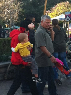 14.02 | Justin Bieber e família na Disneyland
