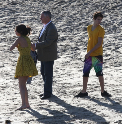 17.02 | Com a família em praia na Califórnia
