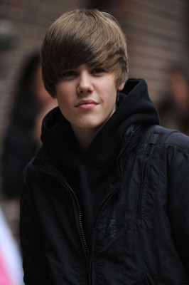 23.03 | Justin Bieber deixando os estúdios do David Letterman