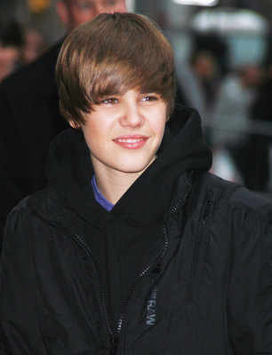 23.03 | Justin Bieber deixando os estúdios do David Letterman