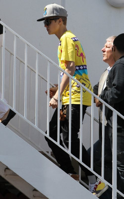 04.10 | Justin Bieber em Beverly Hills