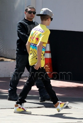 04.10 | Justin Bieber em Beverly Hills