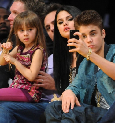 17.04 | Justin Bieber no jogo dos Lakers em Los Angeles