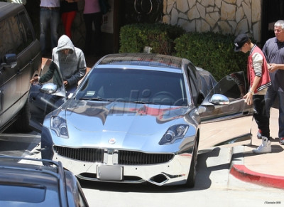 17.05 | Justin Bieber passeando em Los Angeles