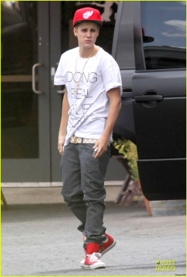25.05 | Justin Bieber deixando estúdio em Los Angeles