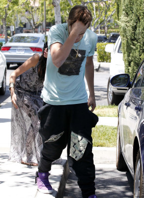 27.05 | Justin Bieber e Selena Gomez em Los Angeles