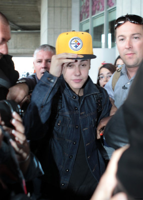 31.05 | Justin Bieber chegando em Paris