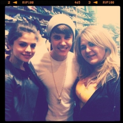 01.02 | Justin Bieber com Selena Gomez em Los Angeles