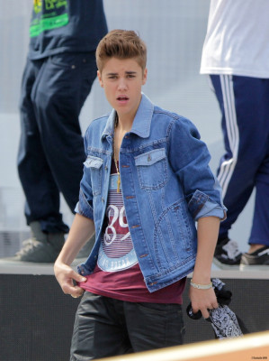 16.06 | Justin Bieber ensaiando para o MuchMusic Video Awards 2012