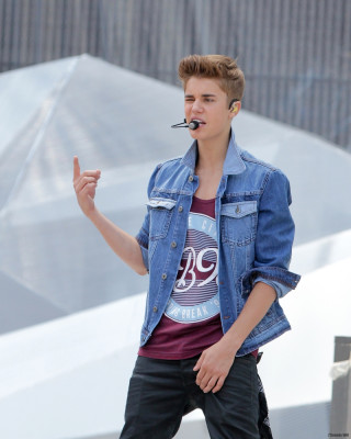 16.06 | Justin Bieber ensaiando para o MuchMusic Video Awards 2012