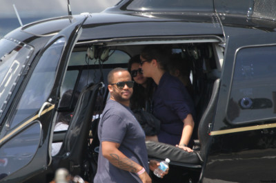 16.06 | Justin Bieber e Selena Gomez deixando o ensaiando para o MuchMusic Video Awards 2012