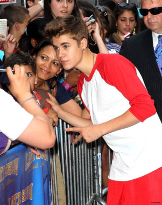 20.06 | Justin Bieber após participação no Late Show