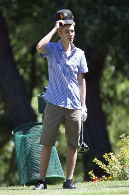 26.06 | Justin Bieber jogando Golf em Los Angeles