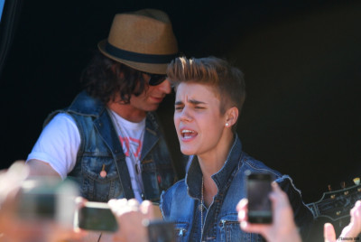 27.06 | Justin Bieber deixando os estúdios do The Tonight Show